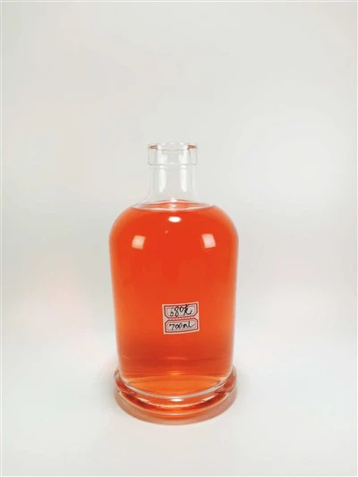 Sklenená fľaša na vodku 700ml Sklenená fľaša